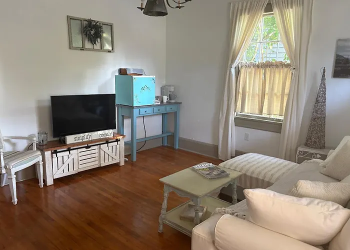 Apartment Historical Downtown Lind House *